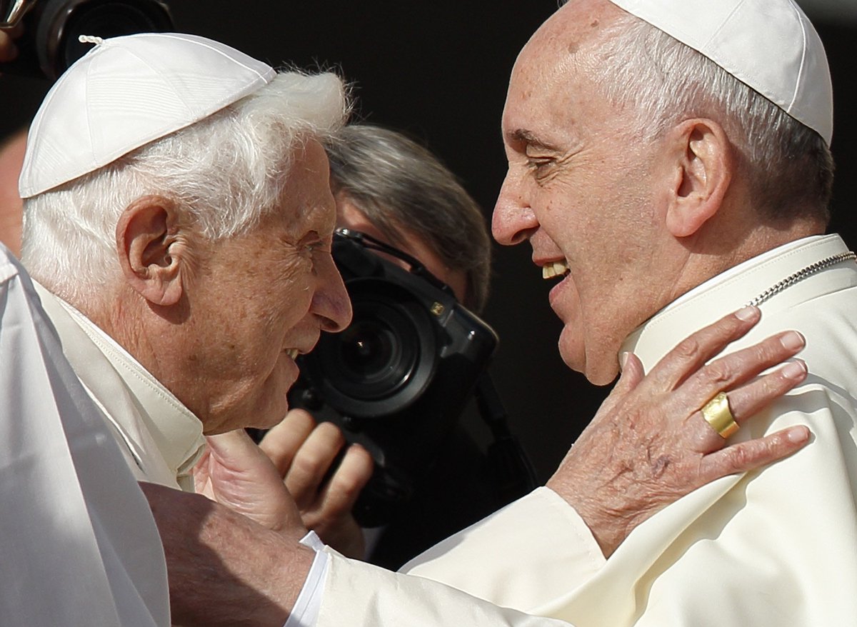 #PopeFrancis said he was 'used' by other cardinals in the 2005 conclave to block the election of Pope Benedict XVI. Cardinal Ratzinger 'was my candidate,' he said discussing details of the conclave. 📸CNS/Paul Haring usccb.org/news/2024/pope…