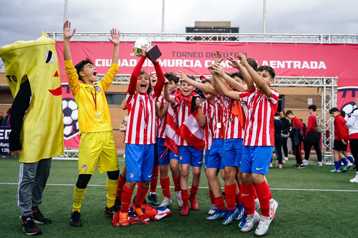 CMTorneo's tweet photo. MUCHAS FELICIDADES a los CAMPEONES de los torneos PLATA y BRONCE💪

🏆 CAMPEÓN PLATA @Atleti 
🏆 CAMPEÓN BRONCE @cfprogreso 
💪 SUBCAMPEÓN PLATA @CDPuebladeSoto 
💪 SUBCAMPEÓN BRONCE @UDLosGarres https://t.co/EY2mOHnU8V