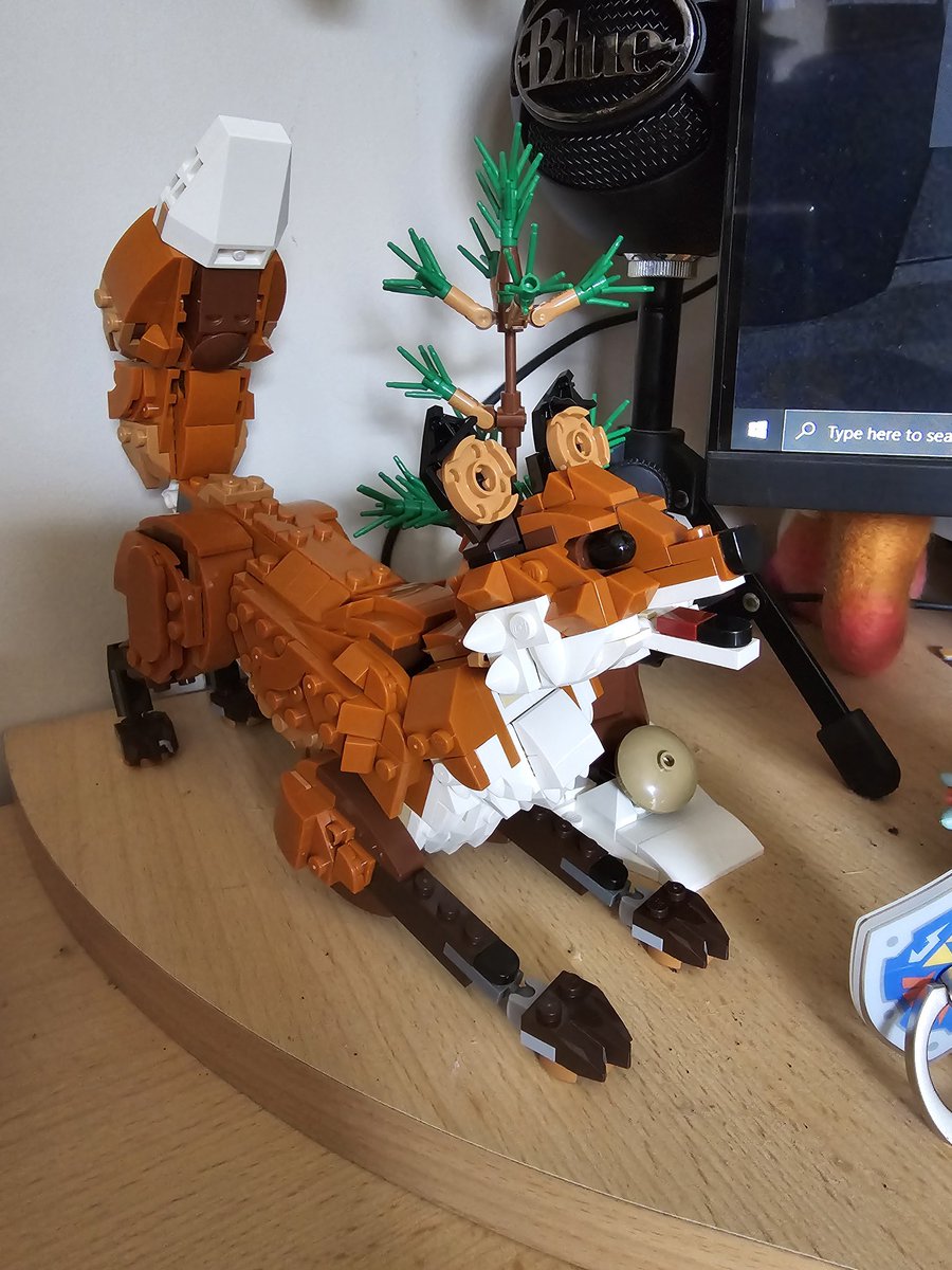 Dinky_Dee's tweet photo. Me and my partner did a bit of @LEGO_Group building last night (stopping half way to enjoy our Chinese!) Fun little pieces to make! Daughter has named fox Phillip!
#lego #legofox #fox #camera #legocamera #datenight #chill #chillvibes https://t.co/SH5t9779Or