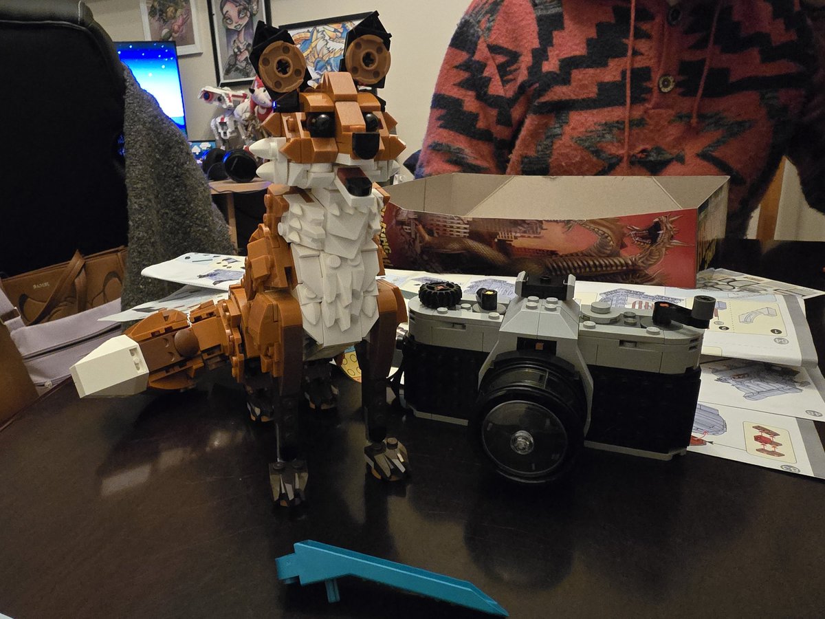 Dinky_Dee's tweet photo. Me and my partner did a bit of @LEGO_Group building last night (stopping half way to enjoy our Chinese!) Fun little pieces to make! Daughter has named fox Phillip!
#lego #legofox #fox #camera #legocamera #datenight #chill #chillvibes https://t.co/SH5t9779Or