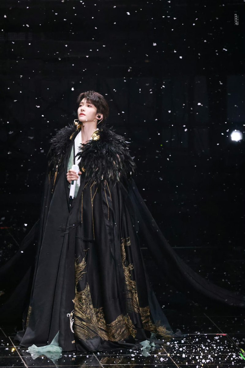 qed_1922's tweet photo. @Chengdu_China @Liuyu_Fanclub So touching! I will definitely go to the next concert. https://t.co/MspO4CbjrZ