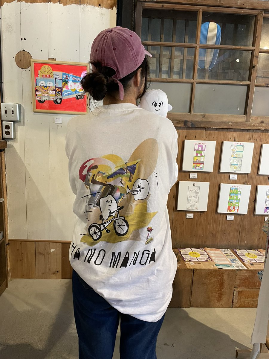 沖縄あおみどりの木さんで行われた『渚のつらいけどサンバ展』終了しました!!あいにくの雨でしたがたくさんの方にお越しいただきありがとうございました!次は4月12日から名古屋OFF THE RECORDさんで行います!! 