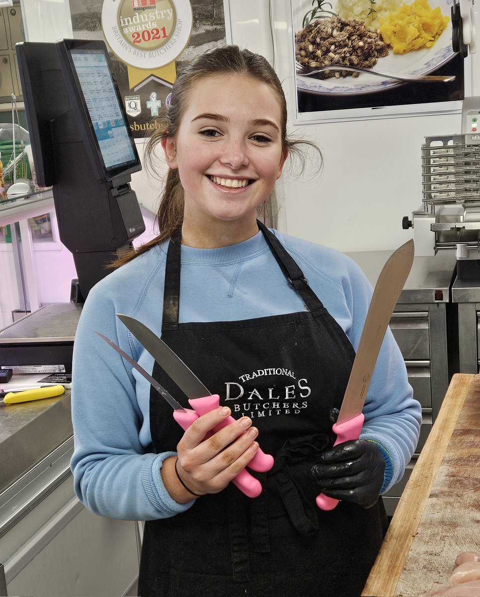 It's great to see young Females coming into the Meat Industry !!
Ruby has just joined as Dales Traditional Butchers new apprentice !! And she loves her pink knives  😀