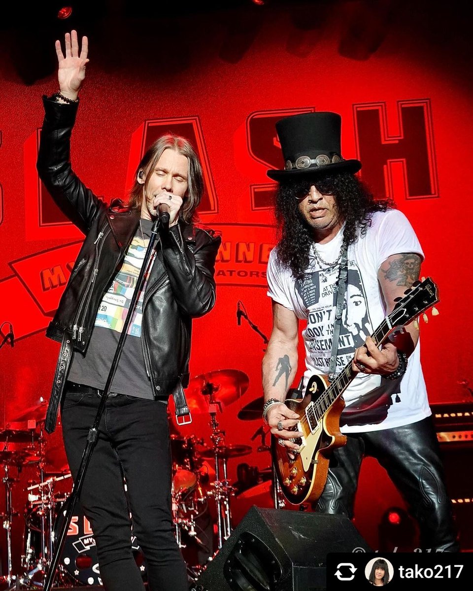 Posted <a href="/withregram/">Repost app</a> • <a href="/tako217/">tako217</a> SMKC in Birmingham UK 🇬🇧, Mar 30 2024. #smkc #slash #theriverisrising #europetour @slash @officialmyleskennedy <a href="/smkc_japan/">SMKC Japan</a>