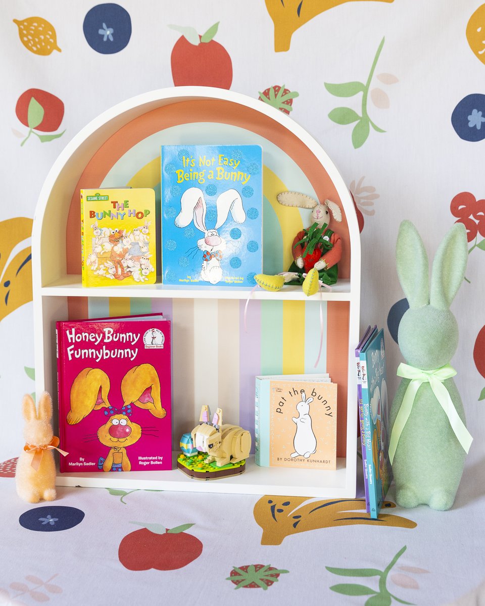 Hopping into your feed to wish a happy Easter to all who celebrate 🤍 🐇 🥚 Make memories that outlast the chocolate and candy with a few egg-cellent books about bunnies: bit.ly/Easter-Reads 📚