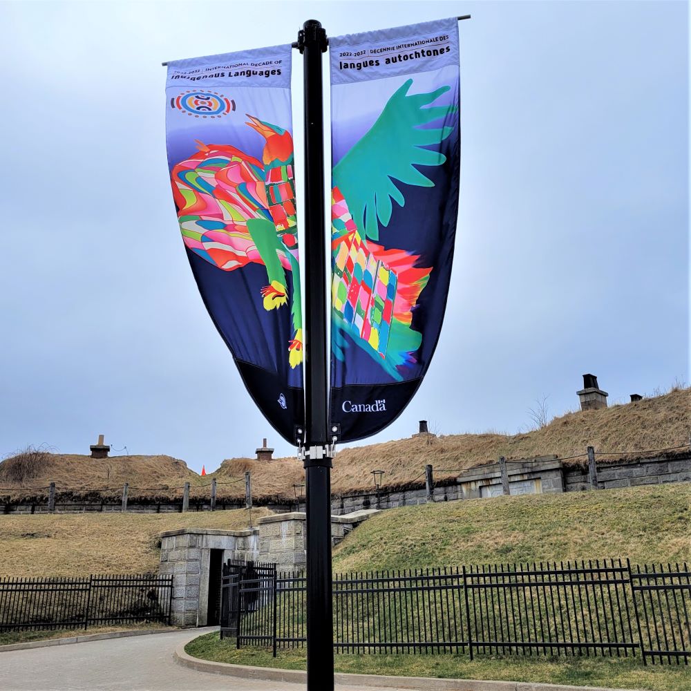 ParksCanada's tweet image. When you visit #ParksCanada locations on your adventures, see if you can spot these banners featuring a "Wigonda," to mark the International Decade of #IndigenousLanguages! On #NationalIndigenousLanguages Day, learn more about their rich heritage: parks.canada.ca/culture/autoch…