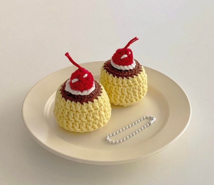 0704rkive's tweet photo. for sale ! ph only

🍮 🍒 cherry custard pudding crochet !

— great for any desk layout <3 
— fluffy ^w^
— sooo much cuter in actual
— with freebies 👁

(photos from pinterest!)
(not a keychain)

wtb wts lfs lfb desktwt https://t.co/8eVMsCyLyz