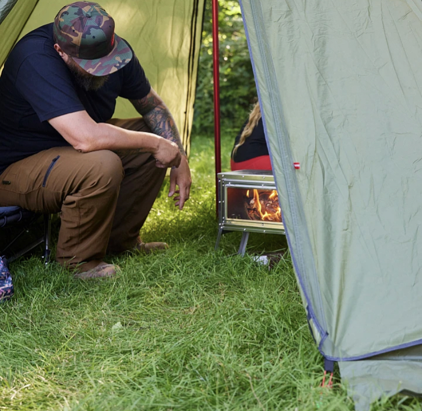 Did you know that no kindling or firestarter is needed because Envirolog firelogs are an easy lighting alternative to firewood? They are also environmentally friendly and safe while used at your campsite for heat or cooking! 📸 @themancalledyeti #Envirolog #camping #adventure