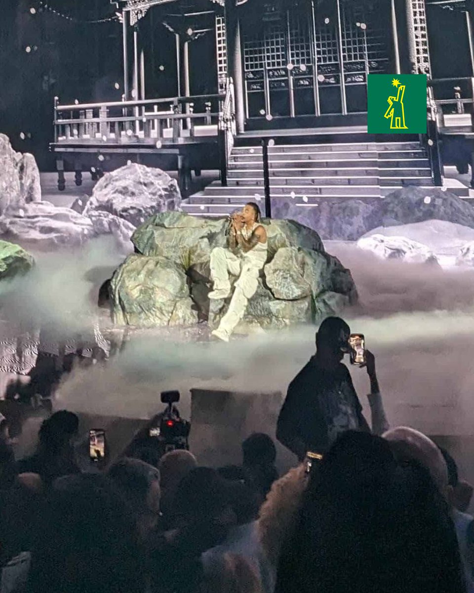 DiarioLibre's tweet image. 🎶 | #MúsicaDL | El artista urbano ofreció un concierto de dos horas en el Anfiteatro Altos de Chavón en el que contó con Anuel AA como parte de sus invitados especiales

🔗ow.ly/1Z6w50R5qX8

#DiarioLibre #RevistaDL #Ozuna #Concierto #Chavón #Grandeséxitos #ArtistaUrbano