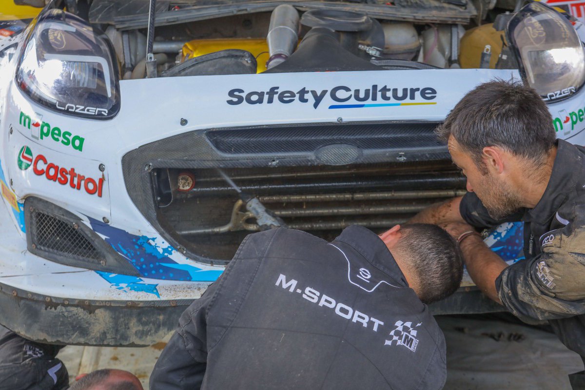 SafaricomPLC's tweet image. The tour gave the guests a real first-hand experience of what happens Behind The Scenes at the service park. #LifeElevated #SpeedElevated #ExperienceElevated #TeamAdrien #WRCSafariRally