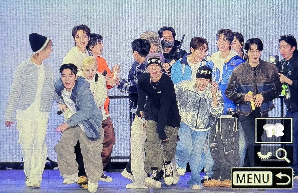 tsvtroom's tweet photo. 240331 FOLLOW to INCHEON

🌟✨우리의 지금✨🌟

#세븐틴 #SEVENTEEN #에스쿱스 #정한 #조슈아 #준 #호시 #원우 #우지 #디에잇 #민규 #도겸 #승관 #버논 #디노 https://t.co/zz77cyM8rF
