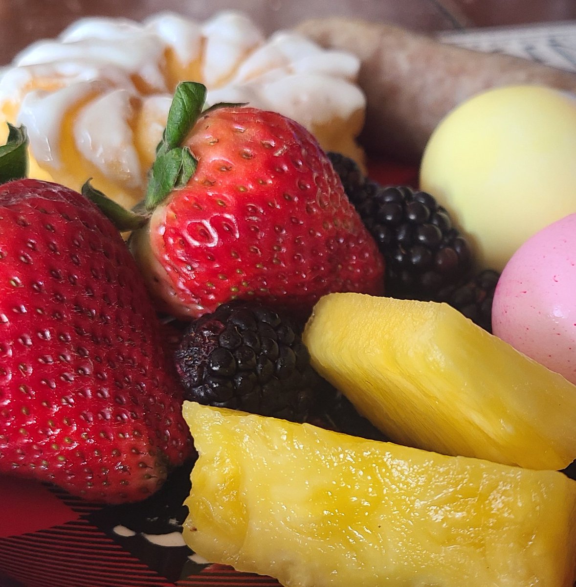 SueOestmann's tweet photo. Missing my family, but still sticking to a few traditions. #EasterBreakfast #PhotoChallenge2024 #Photography #TakeAnotherShot #NeverLoseFocus https://t.co/ZadZmuoVlU