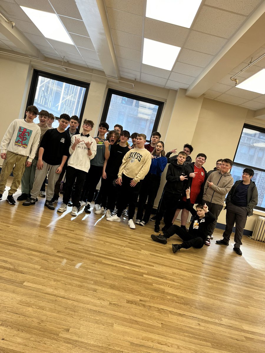 we’re in New York City ready for our stage combat workshop with the best on broadway and film!