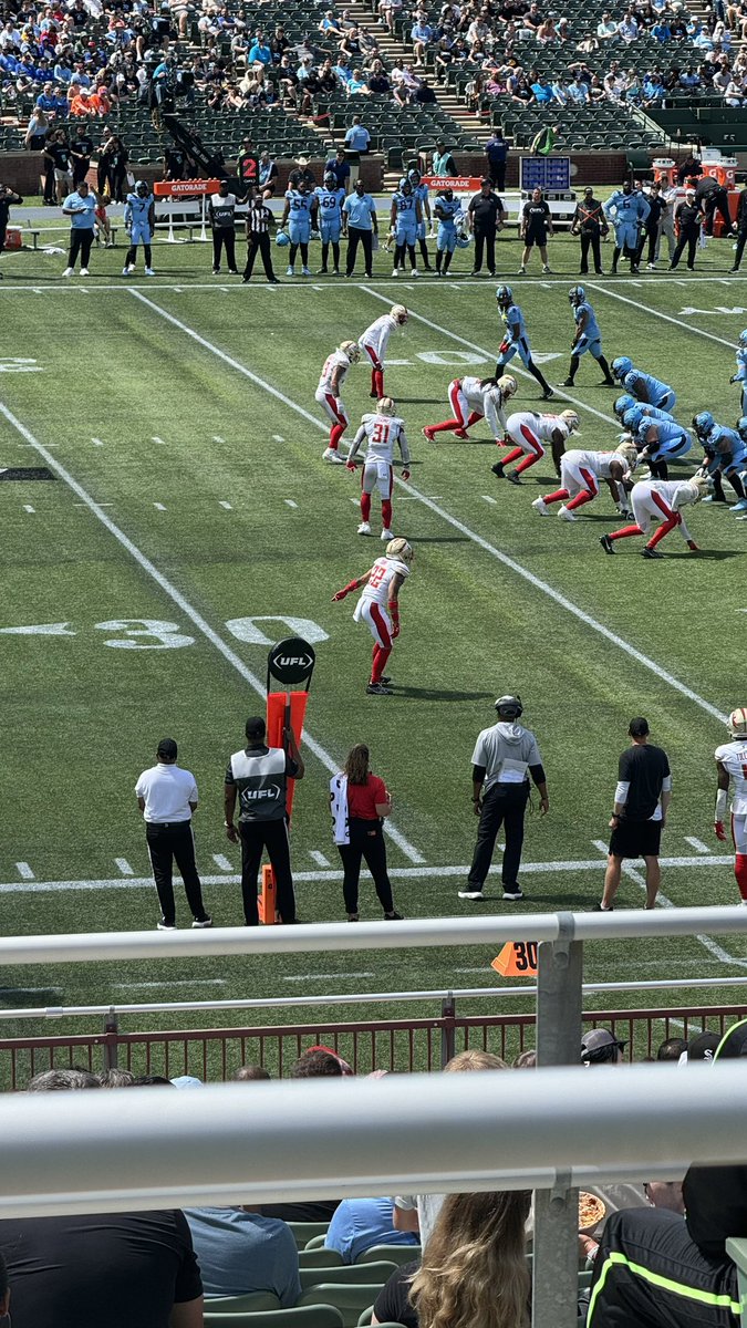 FootballKingpin's tweet photo. @SalesianFB alumni @KYAHVA44 in his season opener Birmingham Stallions of the @XFL2023. #PROSTANGSπ΄. https://t.co/3fyrujeIj4