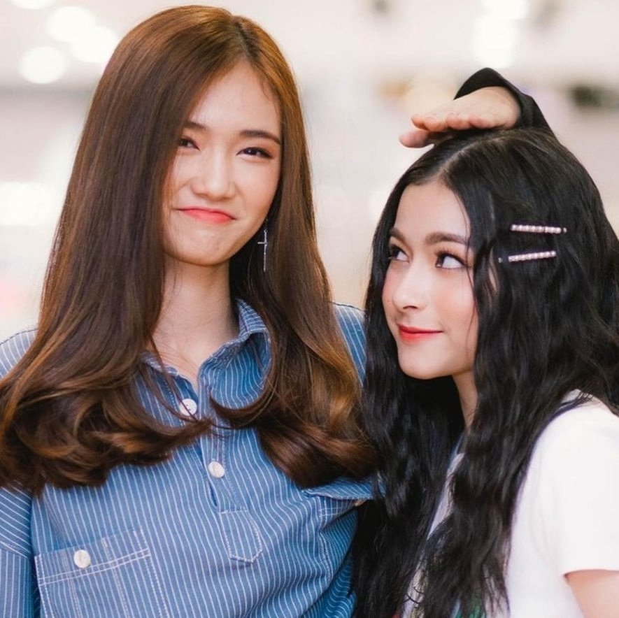 piployprim's tweet photo. a question thread for primpiploy enjoyers!

please use the pairing tags to help trend <3 (and change your loc to thailand :3)
♡ #primiily #piployrr #พรีมพิพลอย #primpiploy https://t.co/6fZsX85Y7G
