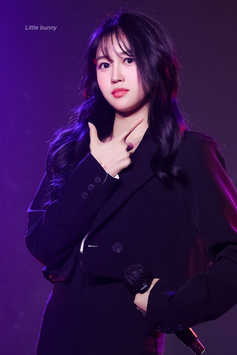 little_bunny_kr's tweet photo. 231217 TO MY ONLY1 IN TOKYO 2nd HQ🐰🐰

#아일리원 #ILY1 #アイリーワン #아라 #ARA #アラ
#ILY1_NewChapter📷#MY_COLOR #Blossom
#TO_MY_ONLY1_IN_TOKYO https://t.co/WHIzOWp26T