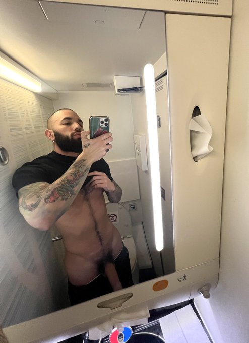 You down to join the mile high club? ✈️😜 https://t.co/vU9Us0iV3I