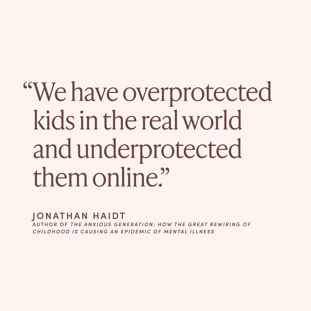 ariannahuff's tweet image. In his new book, @JonHaidt makes a powerful case for why we need to “end the phone-based childhood now.” 

We’re now in a world in which preteens spend 5 hours a day on screens and teenagers spend 8 hours. And they’re not thriving. Rates of depression and anxiety for American…