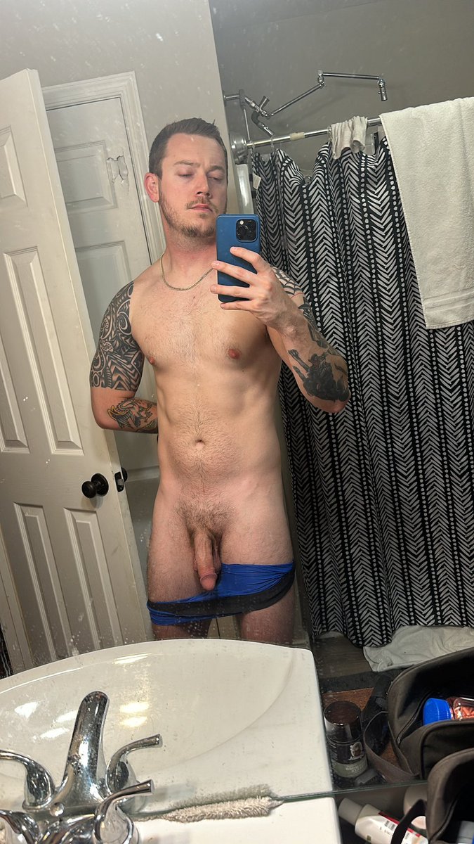 tymackof's tweet photo. @hotfitmenonly @gooner_stupid https://t.co/EgV6ZAJHyt