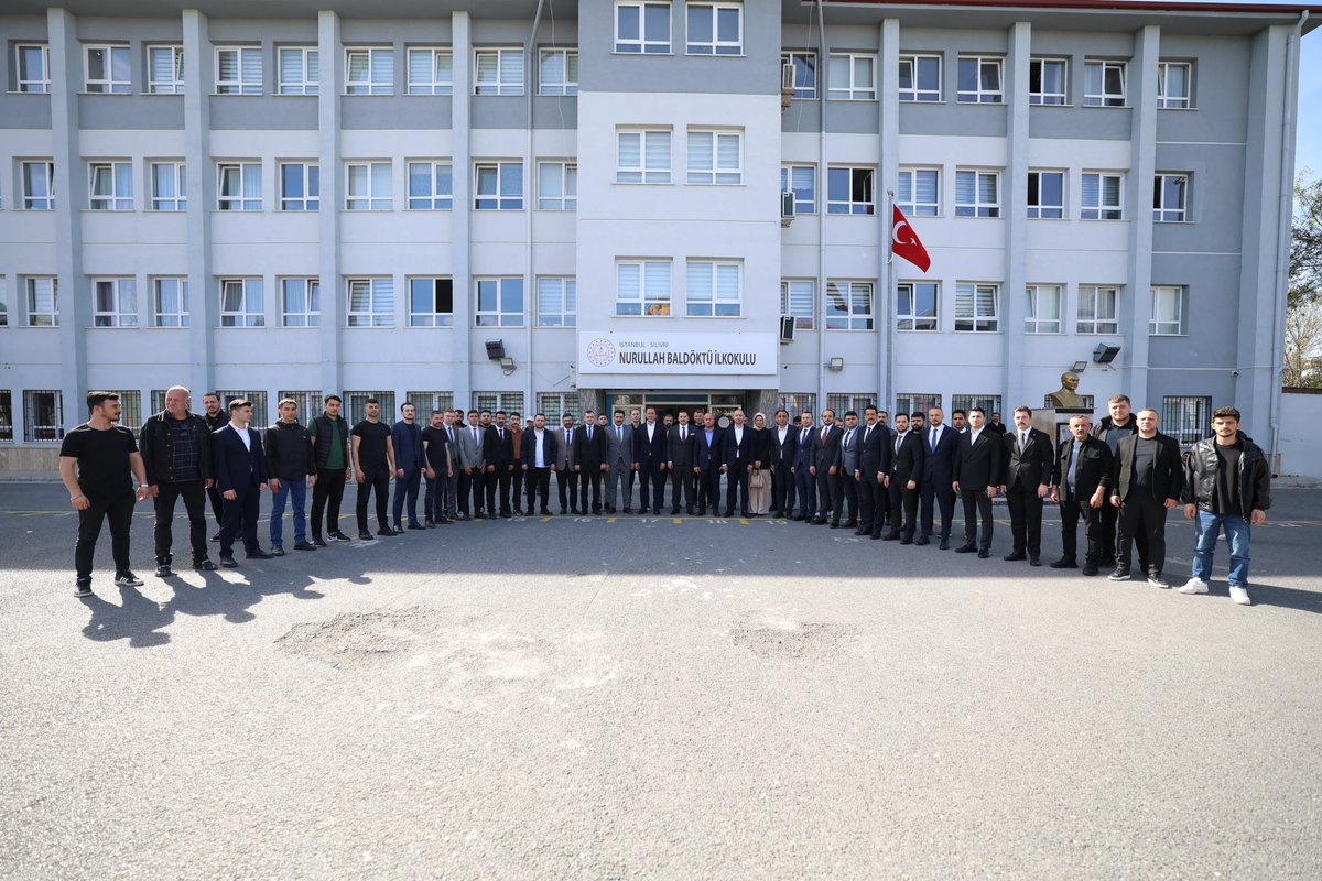 Ülkü Ocakları İstanbul İl Başkanı Alparslan Doğan ile birlikte Nurullah Baldöktü İlkokulunu ziyaret ettik.