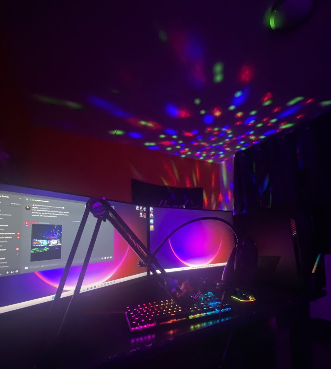 Phantom. tweet media