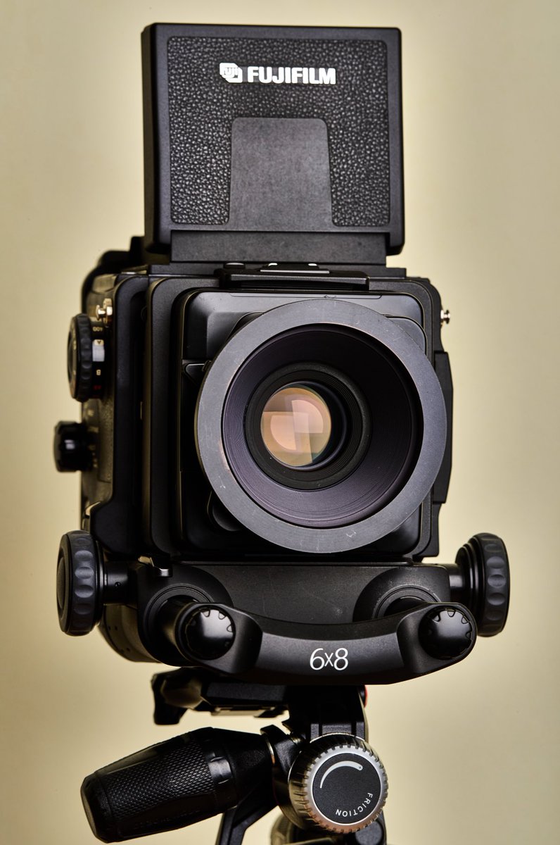 Time to spring forth and shoot some Film 🎞️…

Camera: Fujifilm GX680 III S Pro
Lens: FUJINON GX 150mm f4.5

#believeinfilm #film #AnalogPhotography #kodak #ilfordphoto #filmisnotdead #blackandwhite #120film #filmphotography #mediumformat