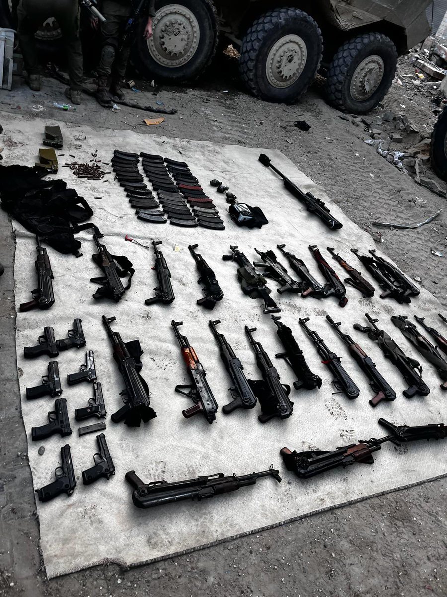 Israel's tweet photo. 🔴 Hamas weapons, explosives, and ammunition hidden in the maternity ward of Shifa Hospital. 

Yes, in the maternity ward.

Inside pillows, beds, ceilings and walls.

Hamas shoots at mothers and babies while hiding behind mothers and babies. https://t.co/GMHZd6MCHT
