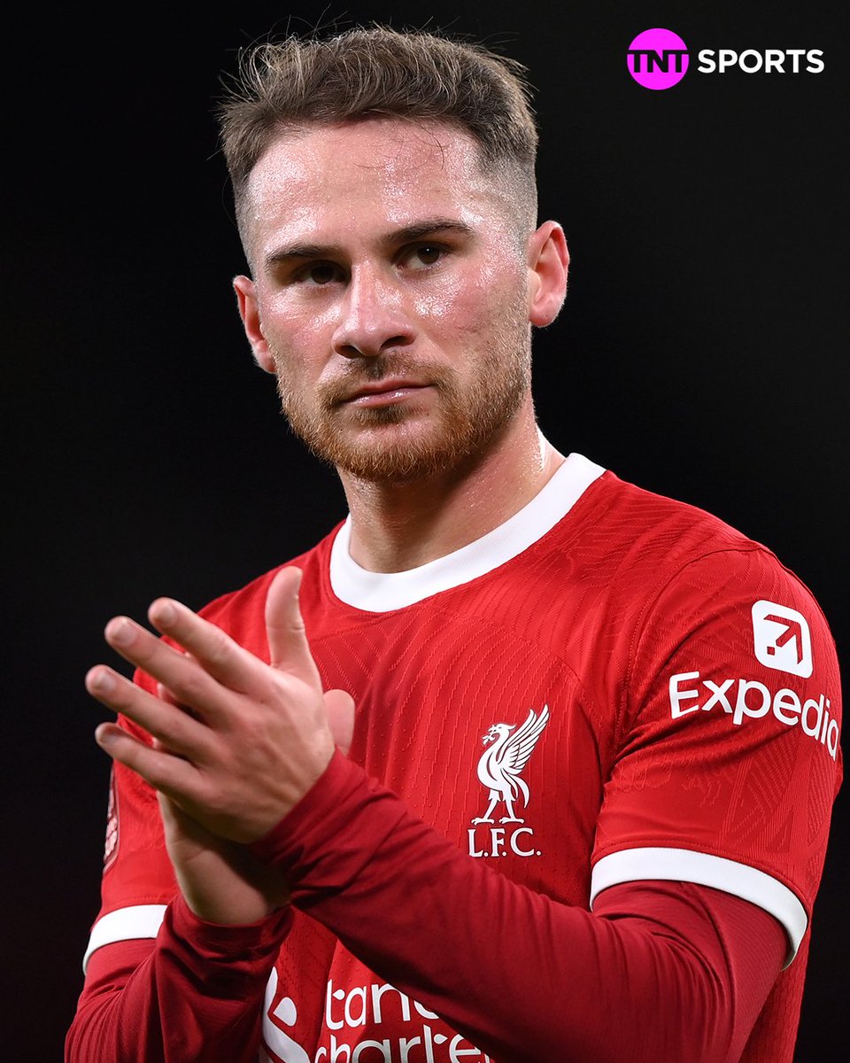 footballontnt's tweet photo. Alexis Mac Allister is running the show once again 😮‍💨🇦🇷

A reminder that he only cost Liverpool £35m in the summer. https://t.co/ENqMtTOhkJ