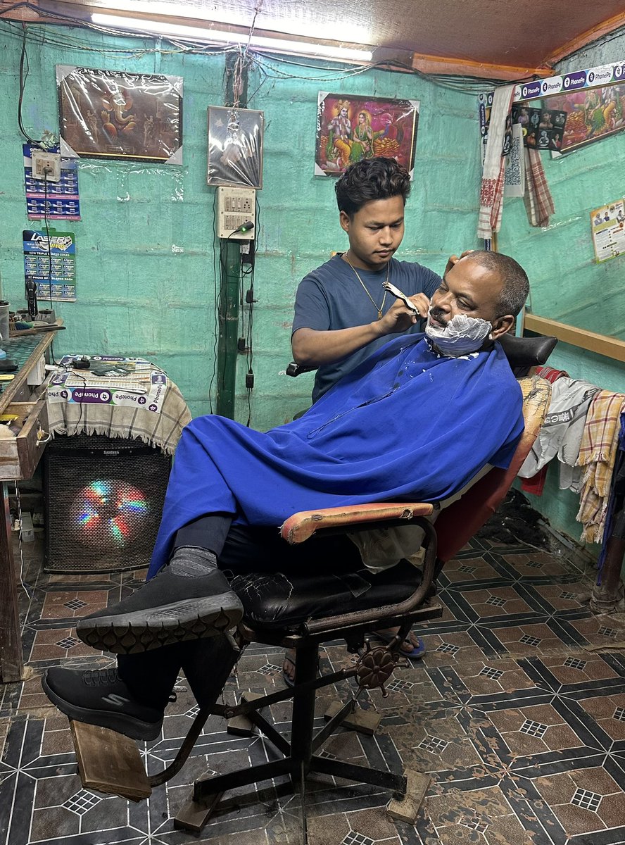 #8pm :- #WorkCulture Nowadays Assamese youths are not averse to the profession of #HairCutting . I always encourage such youths. Visited such a village saloon run by Ajay Duarah this evening and along with making my hair and beard discussed about his work. #JanSampark