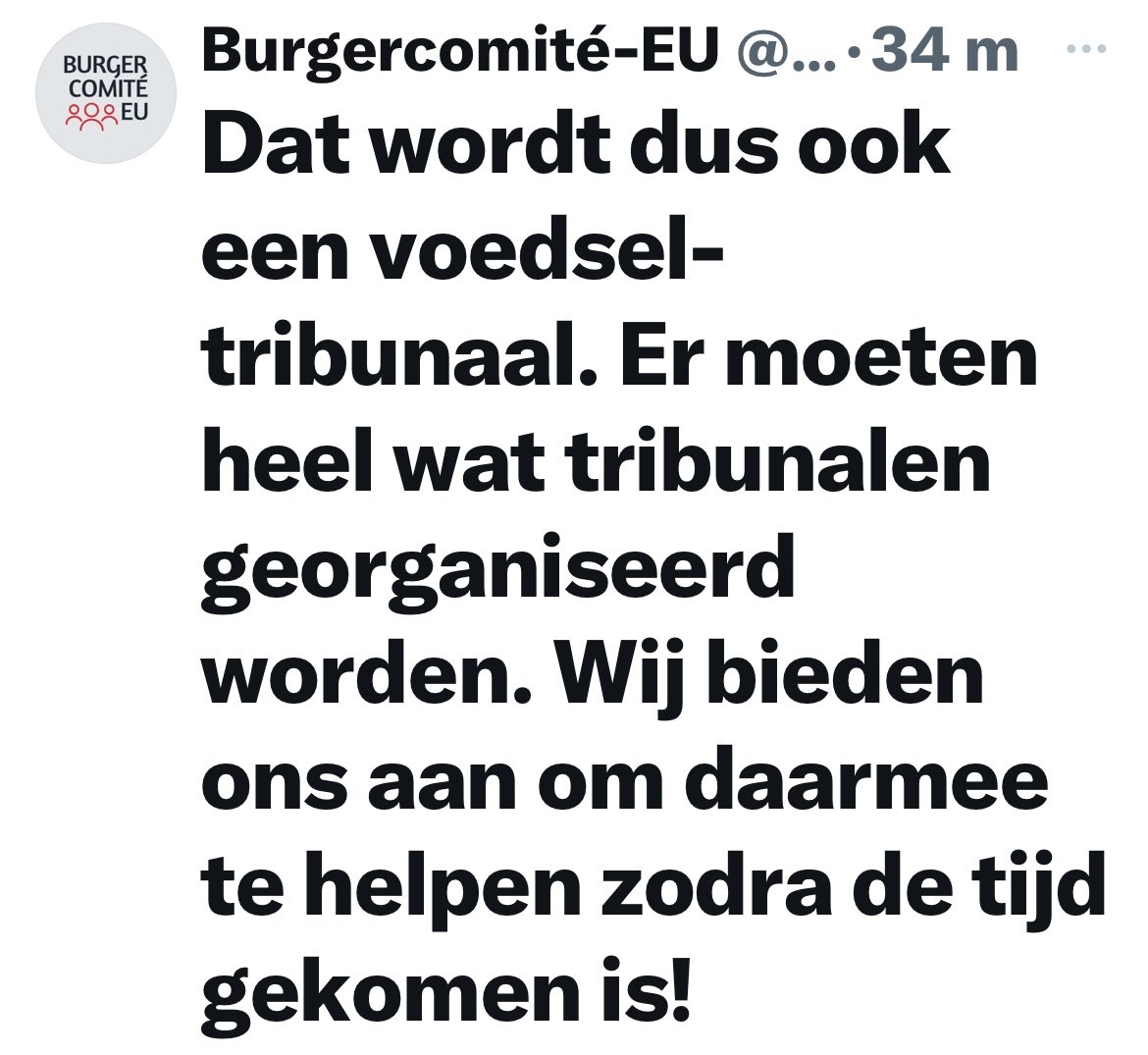 PeterMiltenburg's tweet photo. Met @albertheijn #FransMuller en #DickBoer ook in voorste rij!
#WEF https://t.co/Pqk0ypoJLe