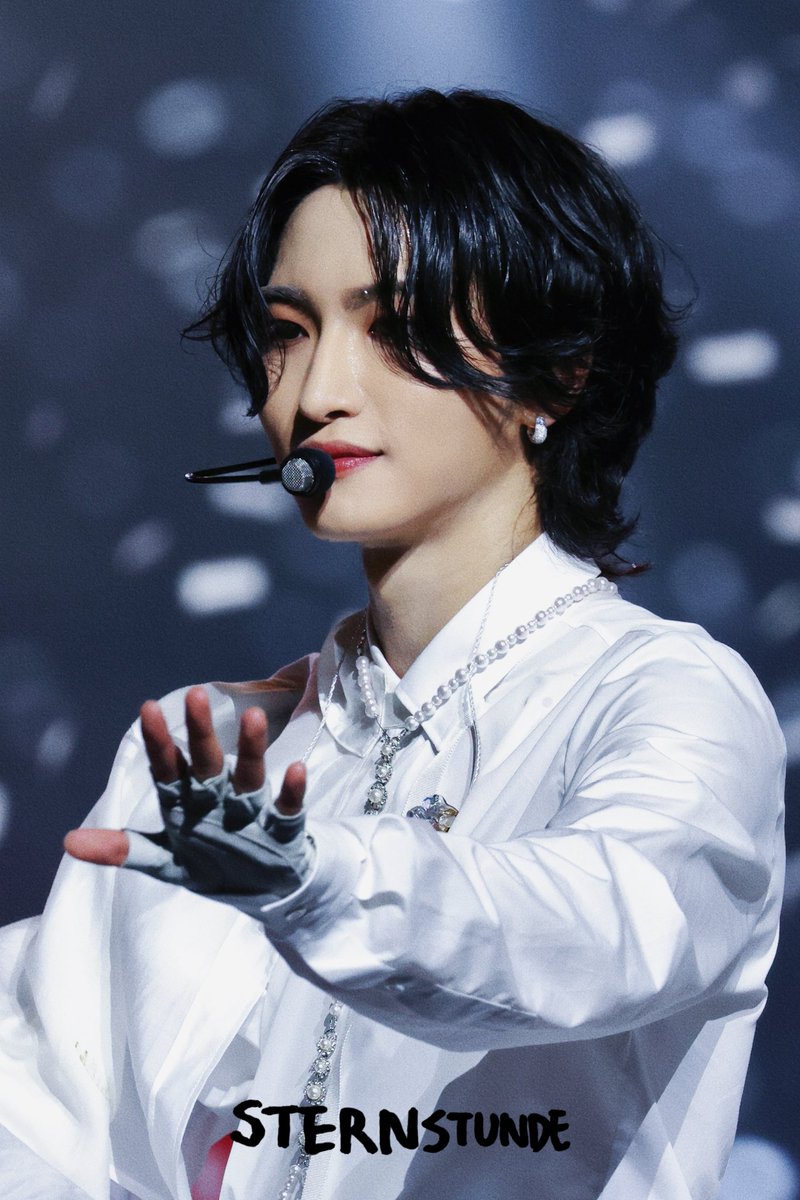 Sternstunde0403's tweet photo. 240331 KCON 

🤍

#ATEEZ #SEONGHWA
 #에이티즈 #성화 #박성화  
 @ATEEZofficial https://t.co/rwcWfeO86v