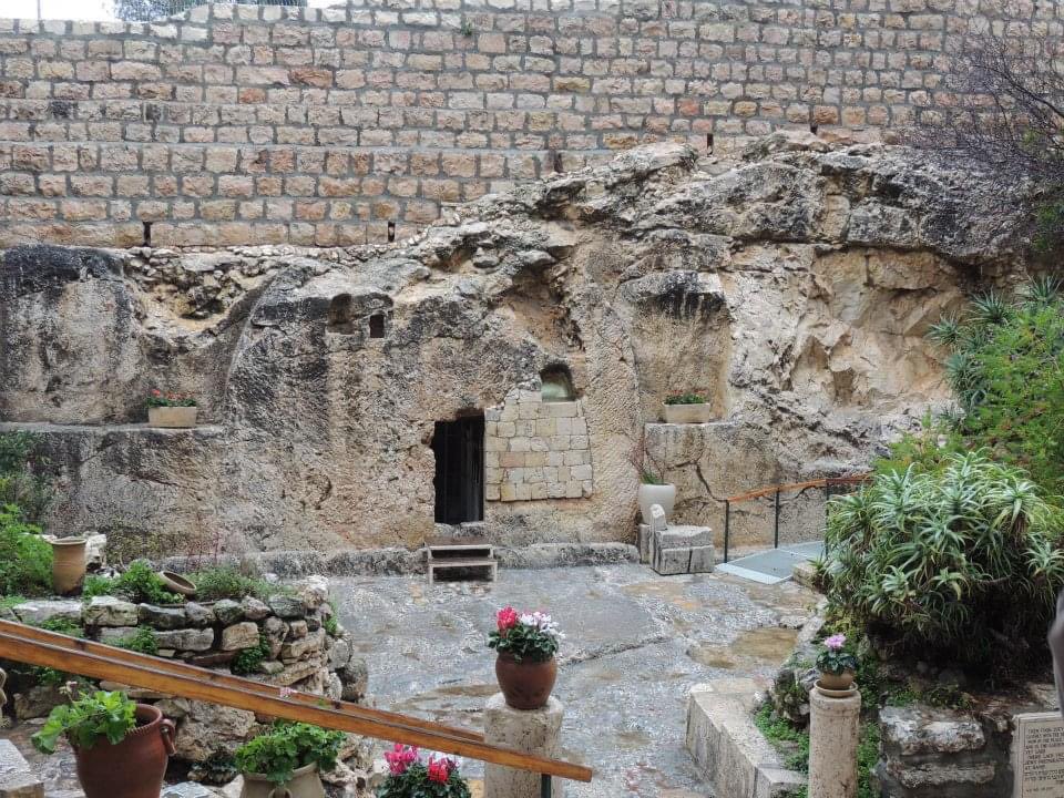 MelanieG_Writer's tweet image. HE IS RISEN! 

Wishing everyone a blessed Easter. May the joy and hope of Easter be reflected in us all the time. Let us love others because Jesus first loved us. 
#easter #HeIsRisen #HeIsAlive