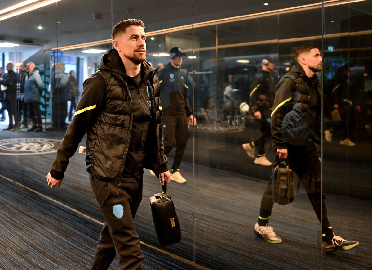 Arsenal's tweet photo. Locked in 🔐 https://t.co/QiVye2CXJu