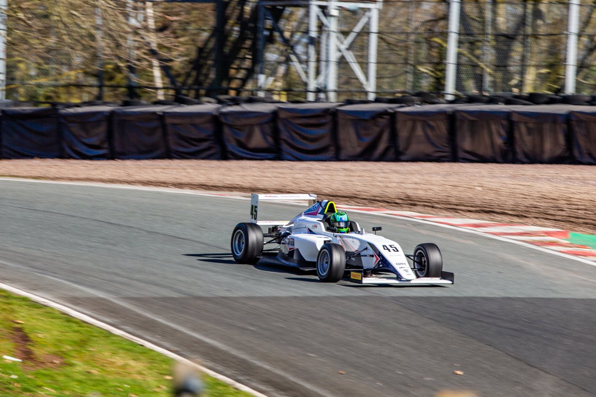 P4 in my first GB4 race! Big thanks to <a href="/GBRTeam_/">GBR</a> and Road 2 Racing Canada for their support.  Psyched for two more races on Monday!   📷ThruTheLens Media