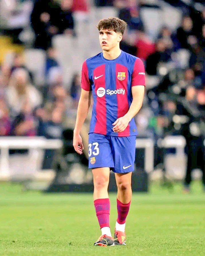 BappyRayhan8's tweet photo. The New La Masia Aka Barca Sensation Is Here...#Pau_Cubarsi_Paredes...Our Young Gem Of The Month Of March 2024.....What A Player He Is...La Masia Never Disappoint Us...#NewProspect.....#La_Masia_Gem....#La_Masia_Graduate...#Be_Barca...#Culer_Forever 😎😻🤩😘⚽👽🔴🔵💎💪!!!!!!!!!! https://t.co/6sRgjiarFH