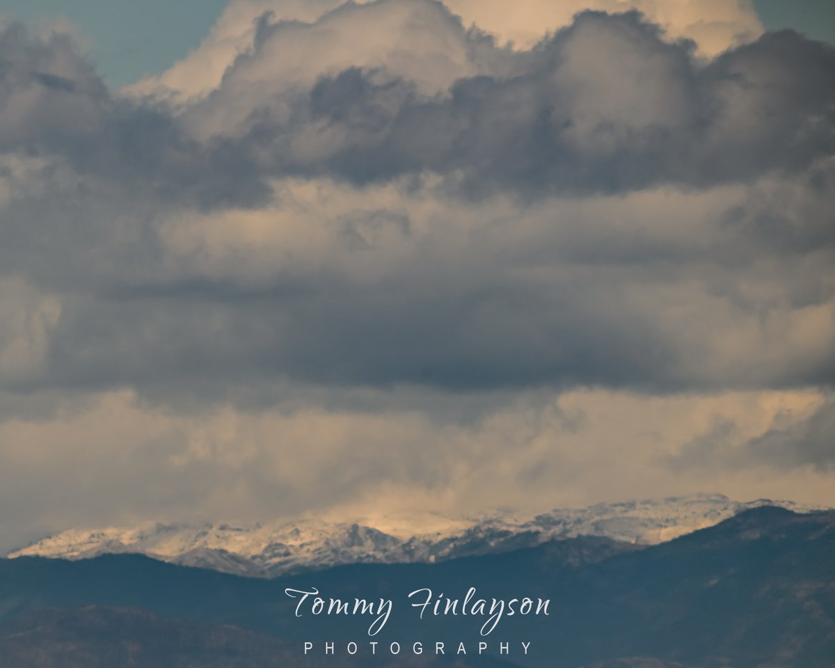 Sierra de las Nieves with #snow on it as seen from Gibraltar last Tuesday @MeteoGib #StormHour