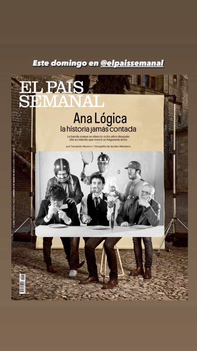 🗞️Como habéis podido comprobar somos portada de #elpaíssemanal
🙊Tras años la banda ha decidido romper su silencio para acallar los rumores infundados sobre su desaparición 💨
En 2011 un desafortunado incidente tras nuestro último concierto truncó nuestro fulgurante éxito 🚀💫