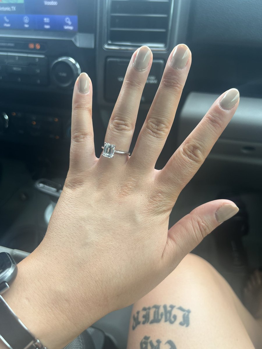 Can’t hear you over the RINGING noise in my ears 🥰🥰