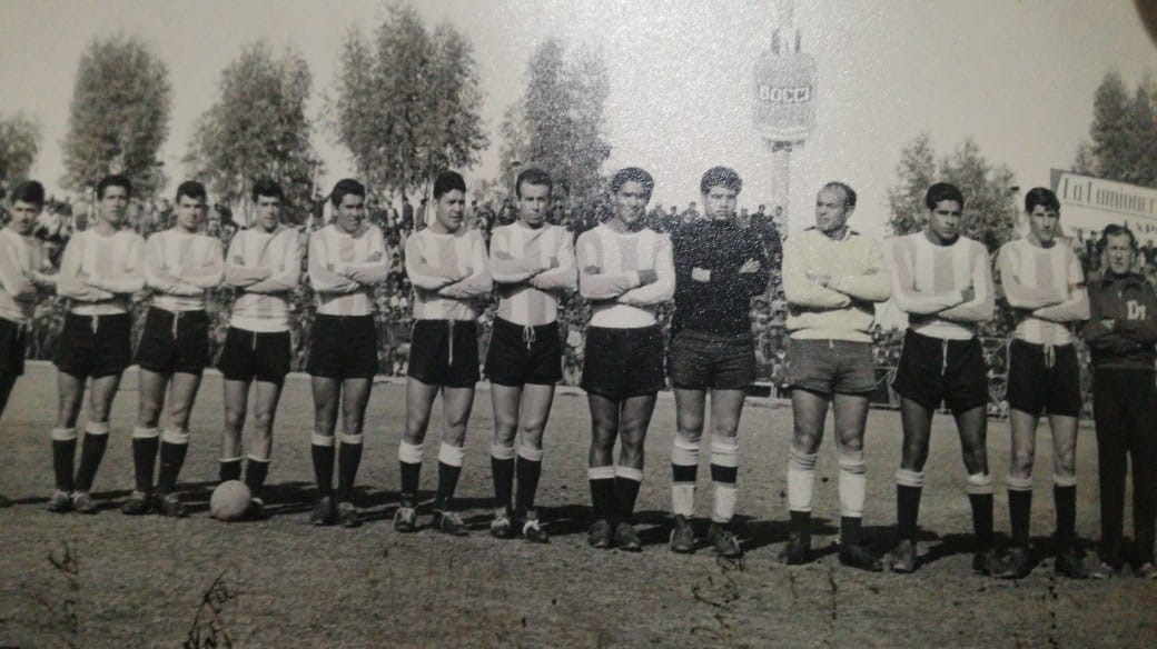 🔷 El gran Victor vistió los colores albicelestes en los años 1963 y 1967. Nuestro pequeño homenaje a quien a partir de hoy es leyenda eterna, como su gran vida y su magnífico fútbol. Abrazo muy fuerte a sus familiares y amigos más cercanos.