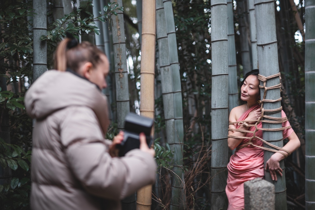 VoudouRopes's tweet photo. Already miss Japan. 
 I need to go back soon! ⁠
Photos with beautiful Yumi in bamboos of the little shrine ⁠
⁠

⁠ https://t.co/q8xaJA3X05