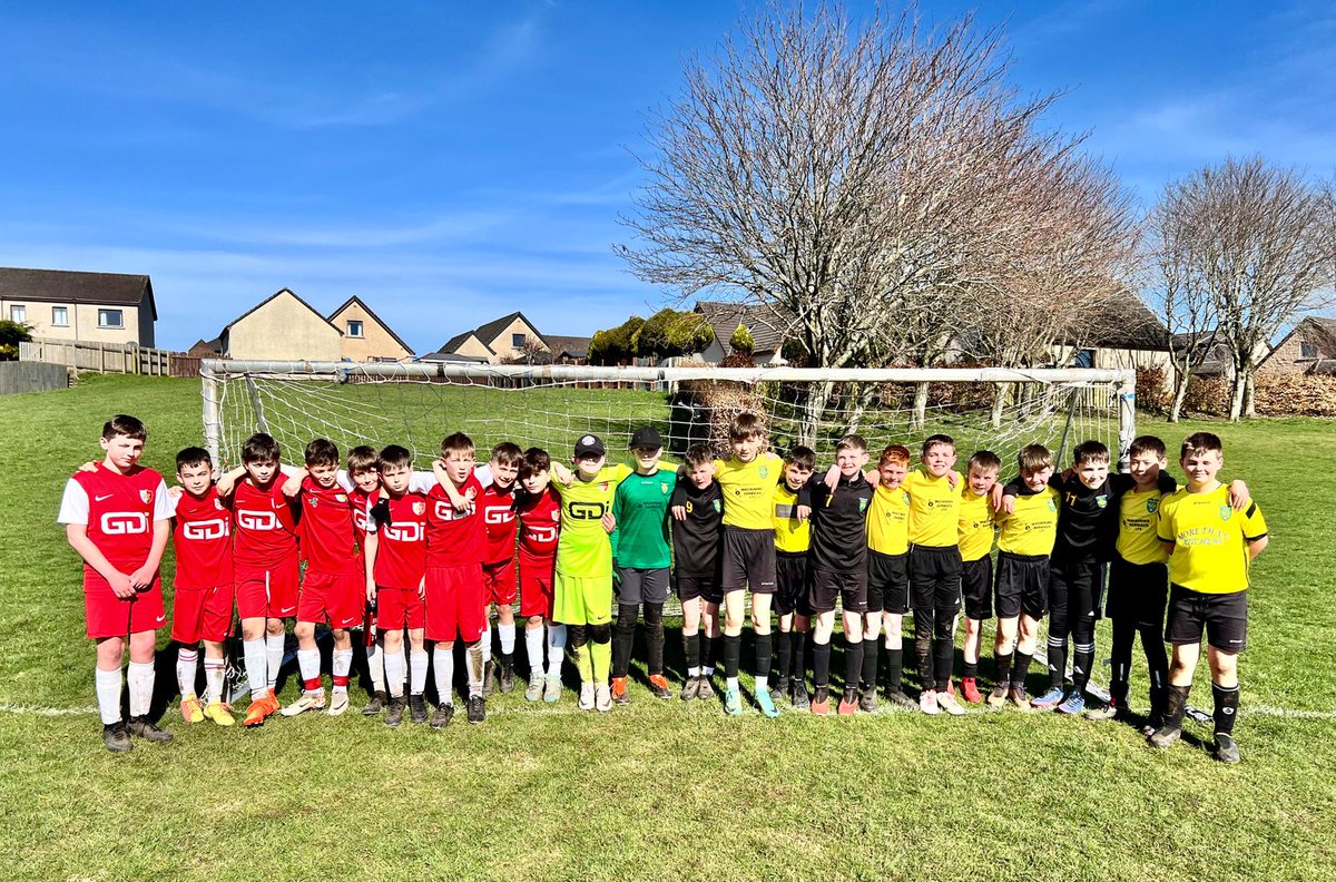 dduncan9's tweet photo. Well done to all the boys today and all the very best to Kintore United Yellows for their upcoming fixtures.
Fantastic football played from both sides this Easter morning out at Kintore.
Thank you very much for Kintore United Yellow for hosting a brilliant morning of football. https://t.co/Gyr3EWBX9q