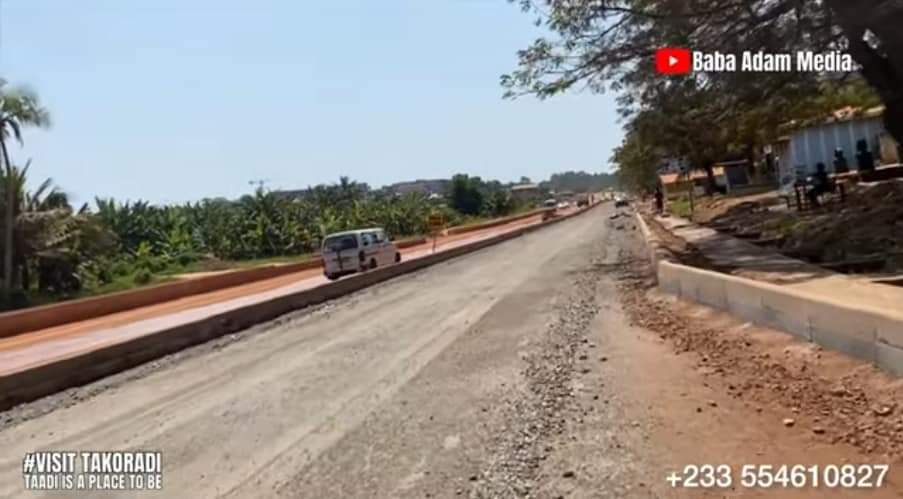 Ongoing Sekondi-Takoradi Dualization & Expansion Project

Widening of Adiembra, Sekondi, GSTS & Axim Roads, a total of 10.7km, into multi-lane dual carriageways

Shippers Council & DeGraft Johnson Roads, 2.64km, are also being rehabilitated

Takoradi by end 2024 will be kra b3hw3