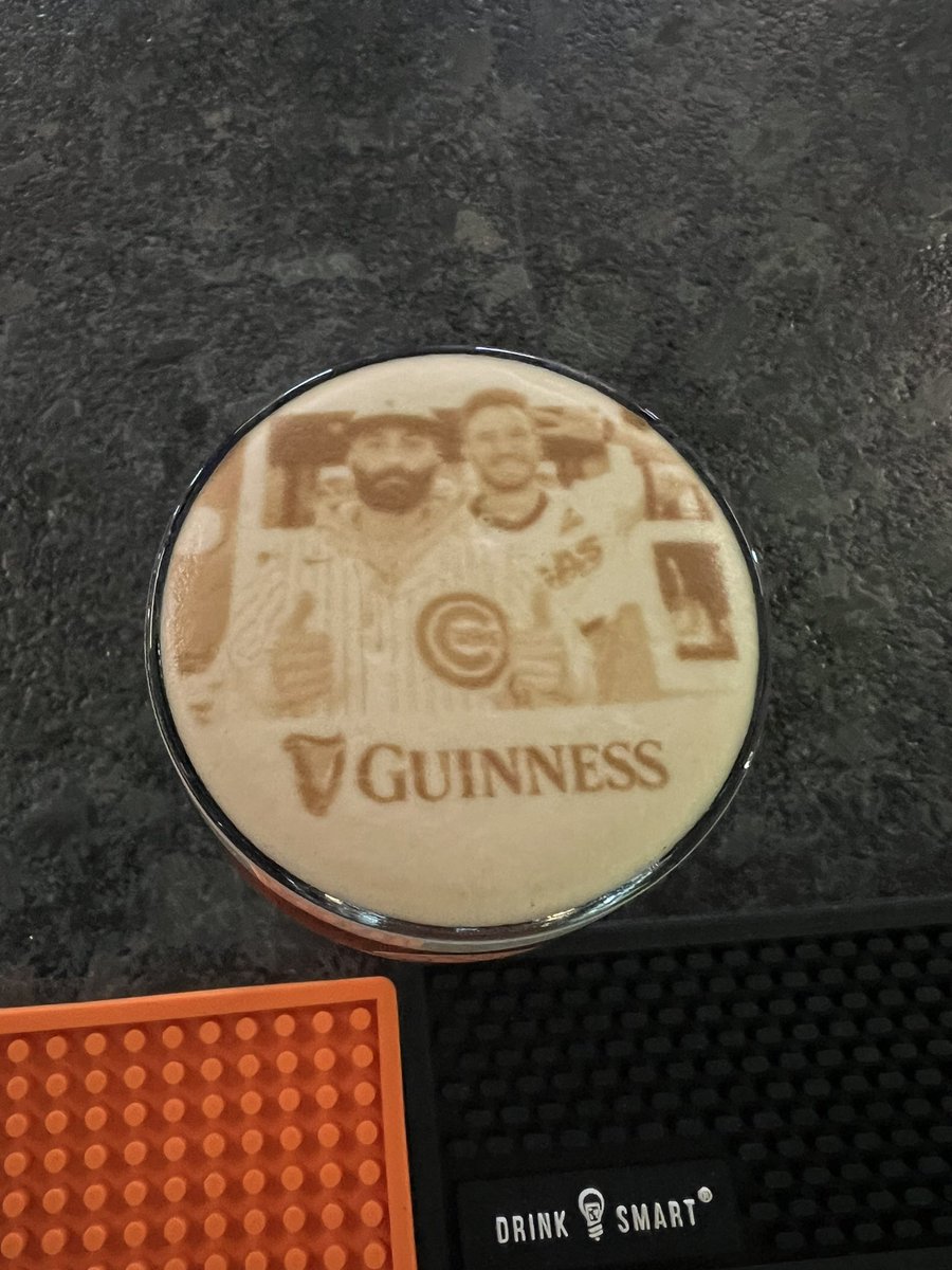 zoomthagreat's tweet photo. What if i took my selfie timer and put it on a Guinness #selfietimer https://t.co/Ij8AZov1RN