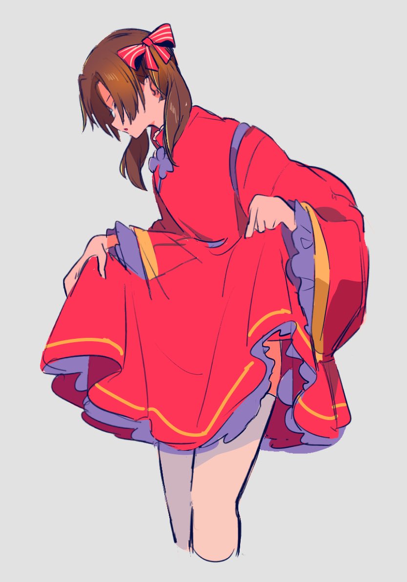 fumu_na11's tweet photo. 華ロリのスカートの下は多分タイツだけどニーハイでもいいと思ってる https://t.co/WU5dluvyVM