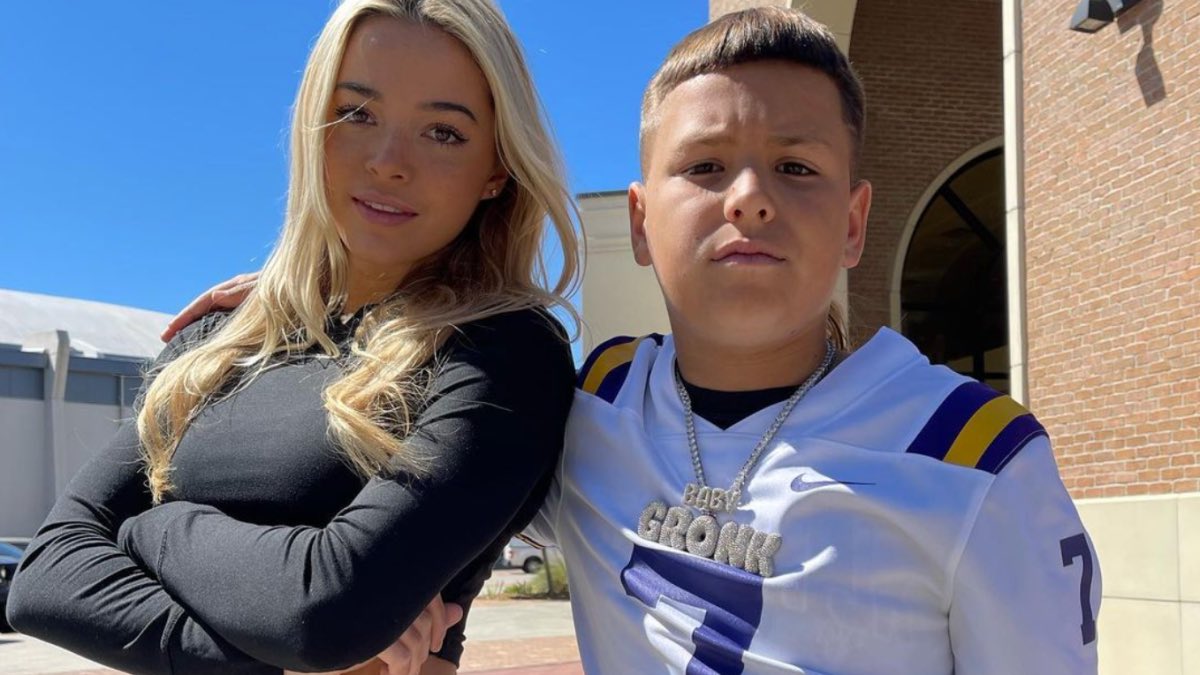 ClueHeywood's tweet image. He is Rizzin