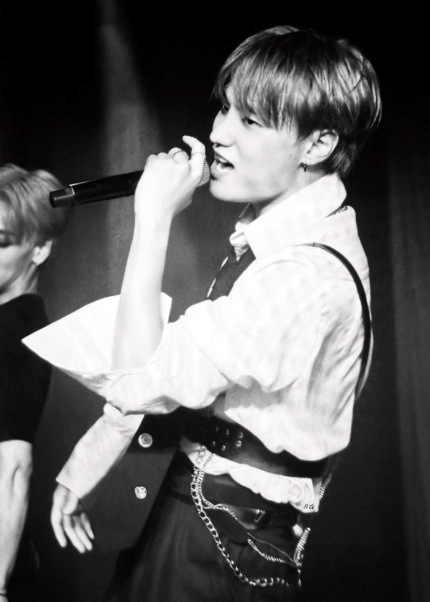 💌 WOOBIN’S BIRTHDAY 💌
To the youngest of Luminous, please have a joyful birthday!!
Your soulful voice and beautiful taste in music touches our heart ♥️ 
Thank-you for sharing your artistry with us, Woobear 🐻 
#HAPPY_WOOBIN_DAY
#루미너스 #LUMINOUS #LMN
#우빈 #WOOBIN