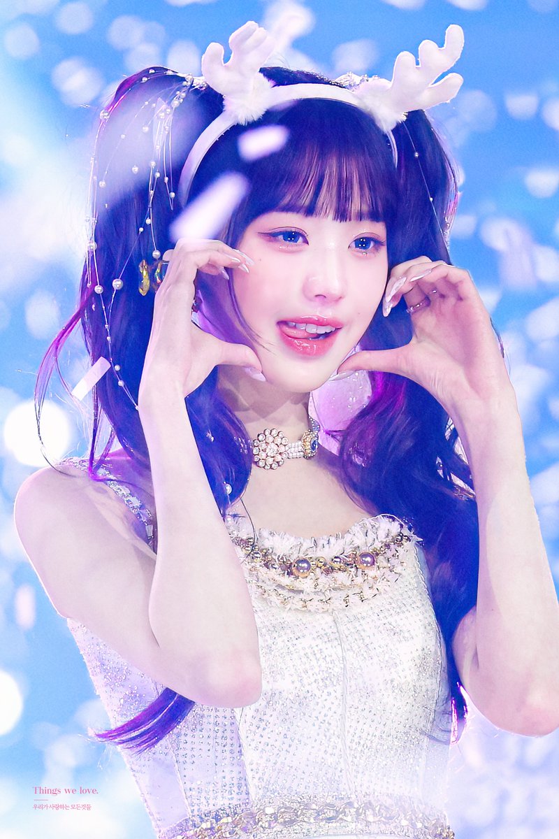 twl_kh's tweet photo. 231225 SBS가요대전

아기 천사 공주님 강림 🎀💖

#원영 #장원영
#WONYOUNG #JANGWONYOUNG
#IVE #아이브

#AprilFoolsDay #만우절 https://t.co/odPQRsDi84