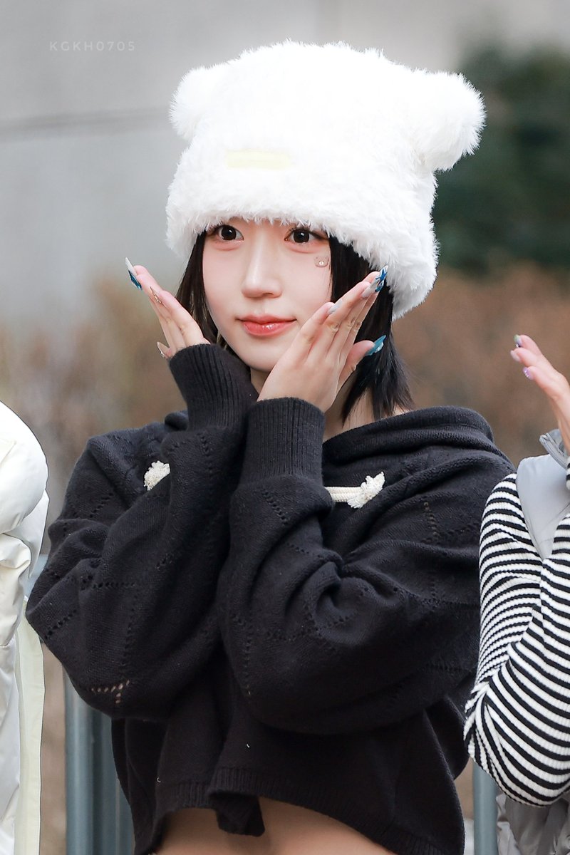 KGKH0924's tweet photo. #AprilFoolsDay

#NMIXX #엔믹스 #HAEWON #해원 https://t.co/t8PADS4rE7