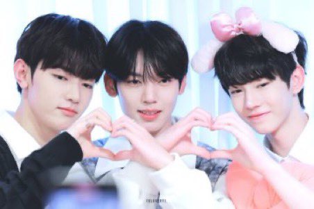 위에화즈 zip. tweet media