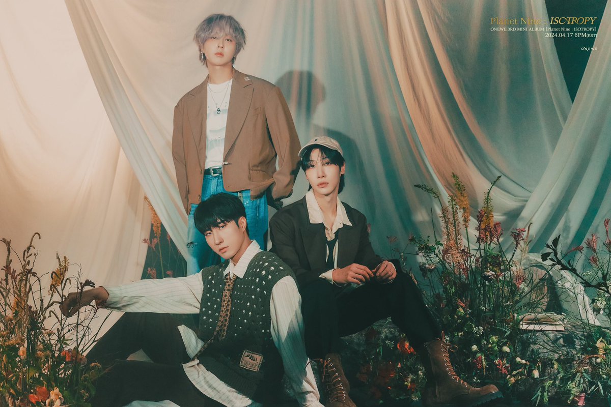 [#ONEWE] 

ONEWE 3RD MINI ALBUM 
[Planet Nine : ISOTROPY]

🥀 UNIT CONCEPT PHOTO 🥀

▪️ HA RIN ▪️
▪️ DONG MYEONG ▪️
▪️ GIUK ▪️

2024.04.17 6PM (KST) RELEASE✔

#원위 #PlanetNine_ISOTROPY
#하린 #HARIN
#동명 #DONGMYEONG
#기욱 #GIUK
#추억의_소각장 #Beautiful_Ashes